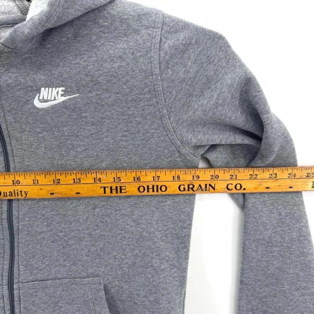 Nike Full Zip Hoodie Kids XL Gray Athletic Fleece Embroidered Logo Sportswear